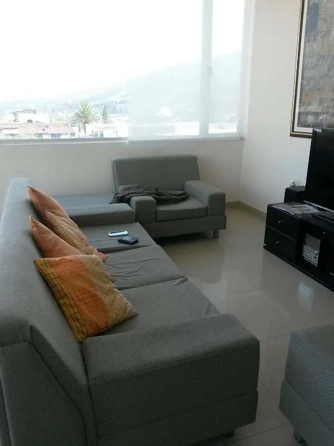 Balcones De Cumbaya Bed & Breakfast Quito